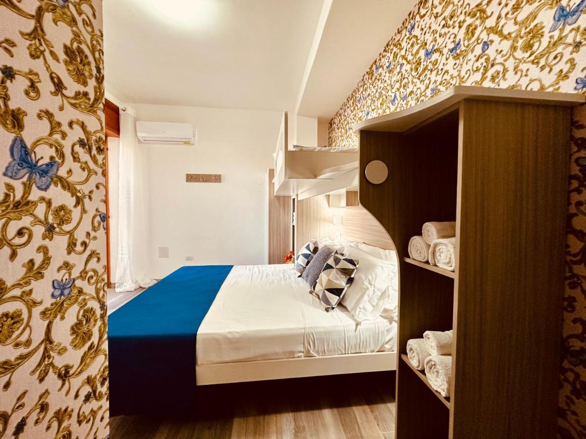 B&B The Sea - Family Rooms - Free Parking 特罗佩阿 外观 照片