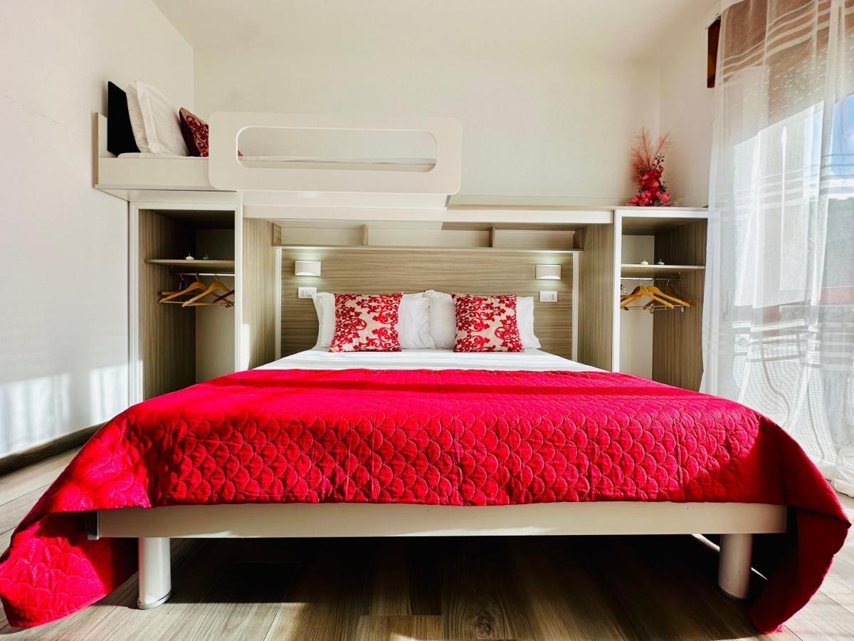B&B The Sea - Family Rooms - Free Parking 特罗佩阿 外观 照片